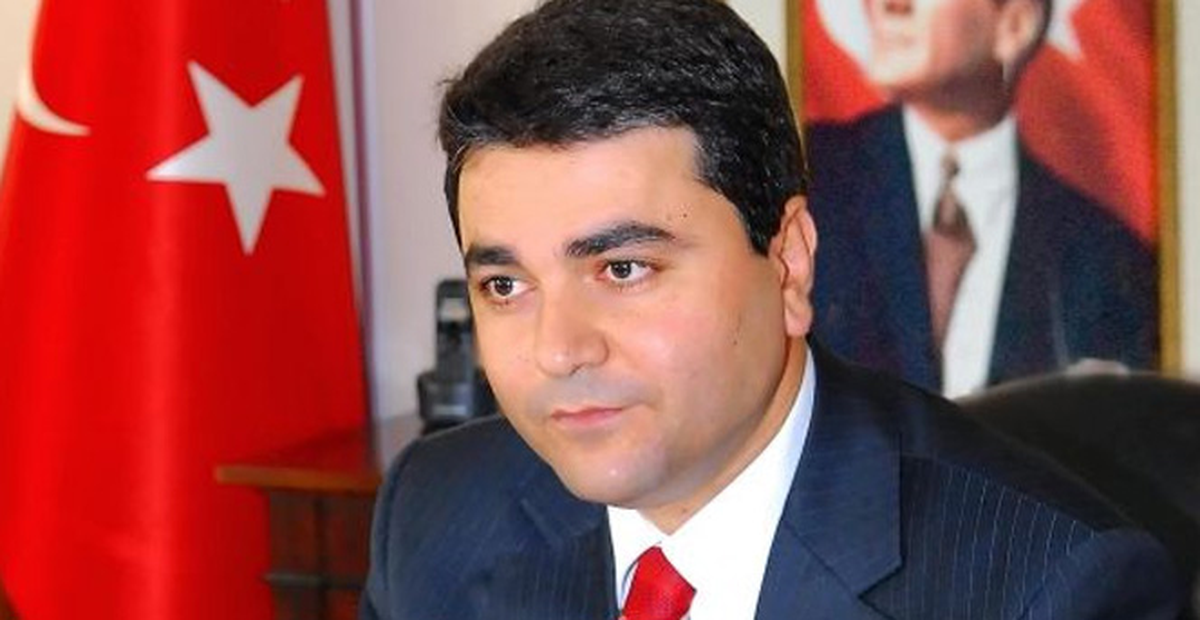 DP Genel Başkanlığı\'na Yeniden Gültekin Uysal Seçildi
