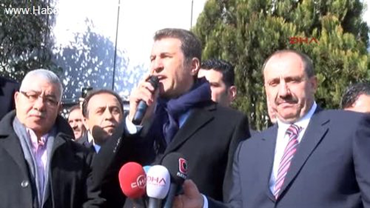 Sarıgül Taksinin Direksiyonuna Geçti \'İstikamet Saraçhane Dedi