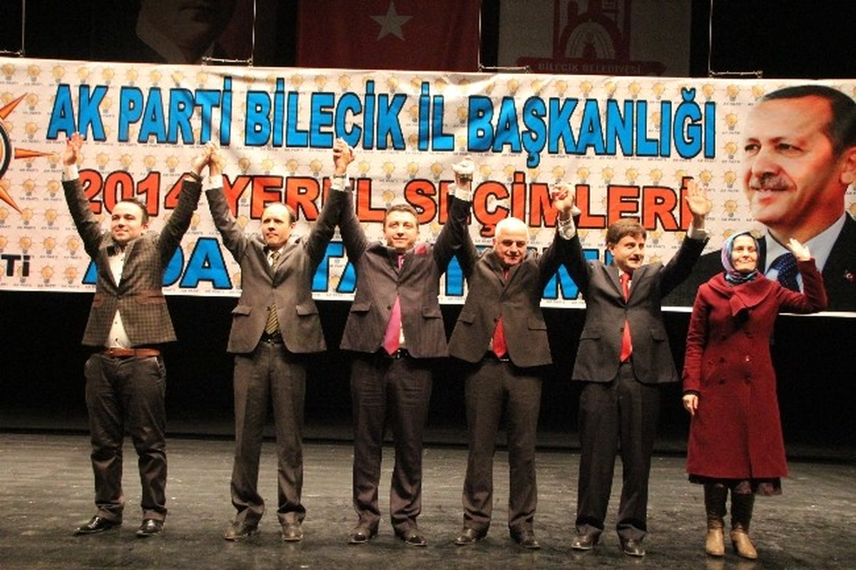 AK Parti Adaylarını Tanıttı