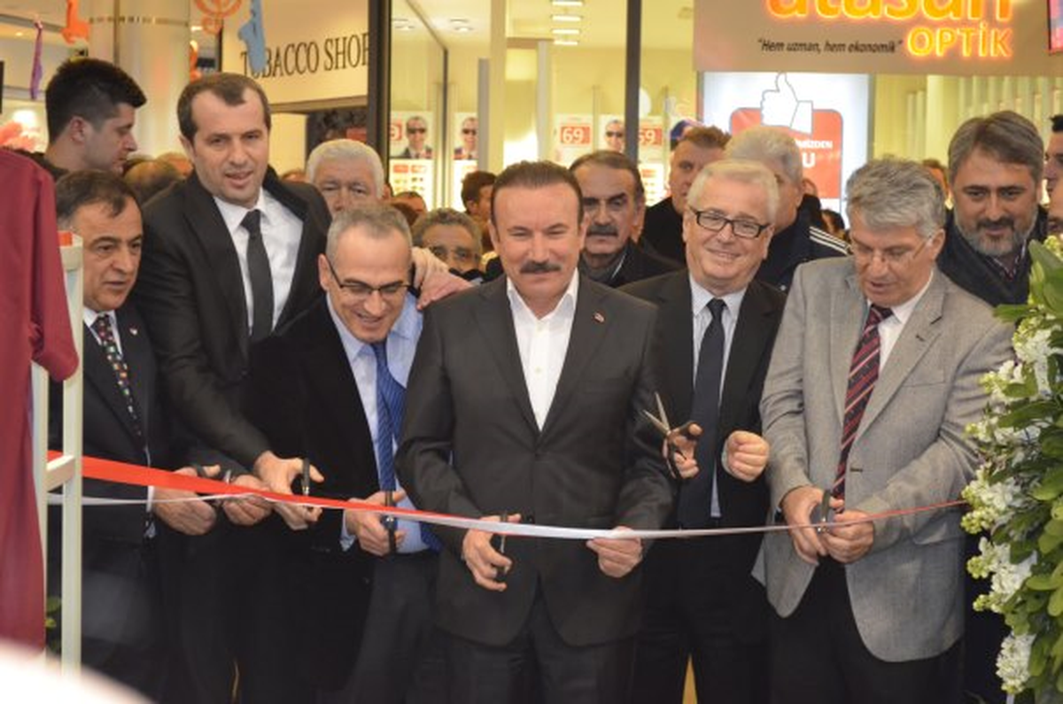 MHP İzmit Adayı Arpacı Açılışa Katıldı