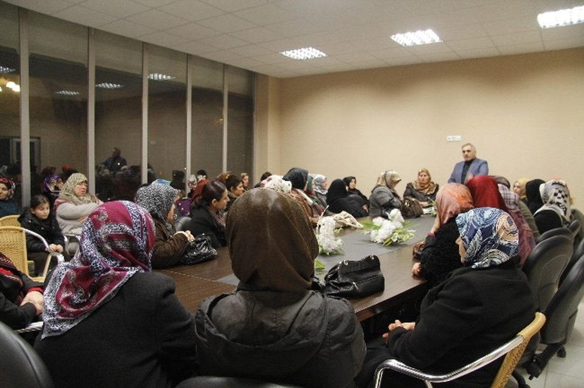 Başkan İnci, AK Parti Hendek Kadın Kolları ile Bir Araya Geldi