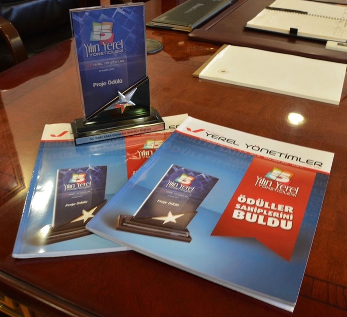 Başkan Kara\'ya Bir Ödül de Anadolu Yerel Yönetimler Dergisi\'nden