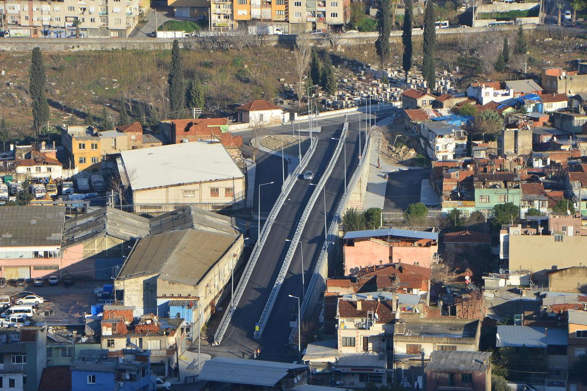 İzmir Büyükşehirden Bir Kestirme Yol Daha