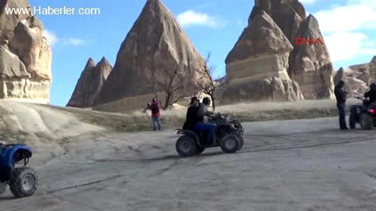 Doğa Harikası Kapadokya\'da Atv Keyfi