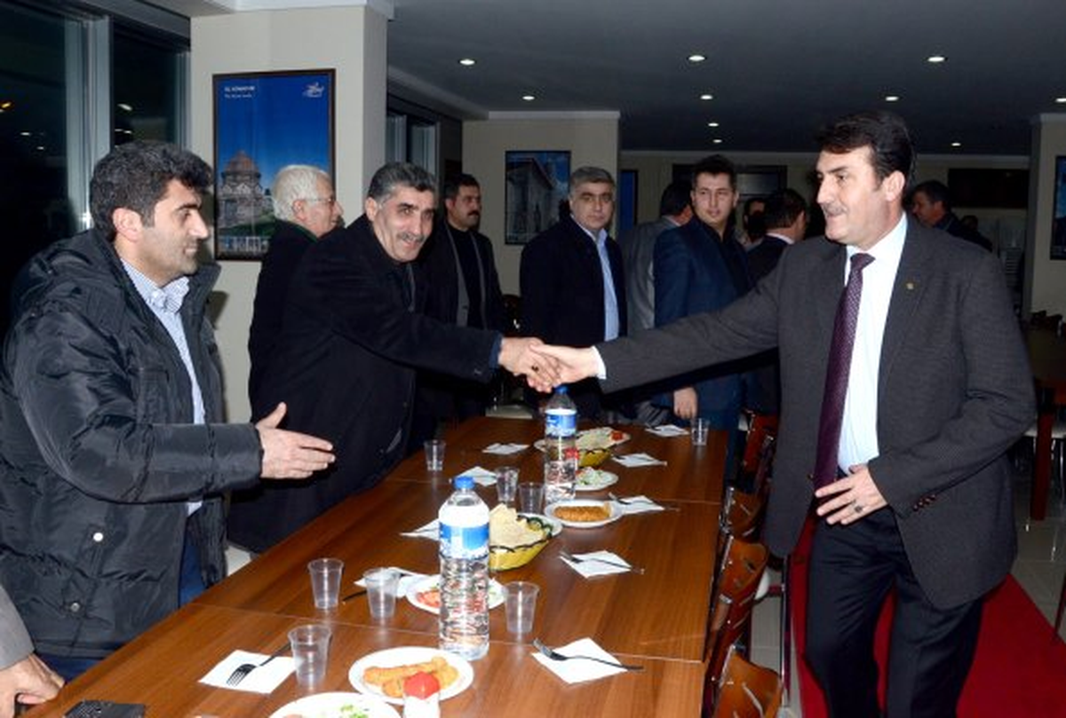 Dündar, Erzurumlularla Buluştu