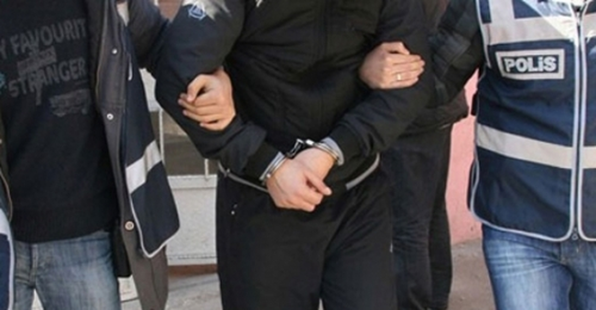 Edremit\'te Polisi Bıçaklayan Zanlı Gözaltına Alındı