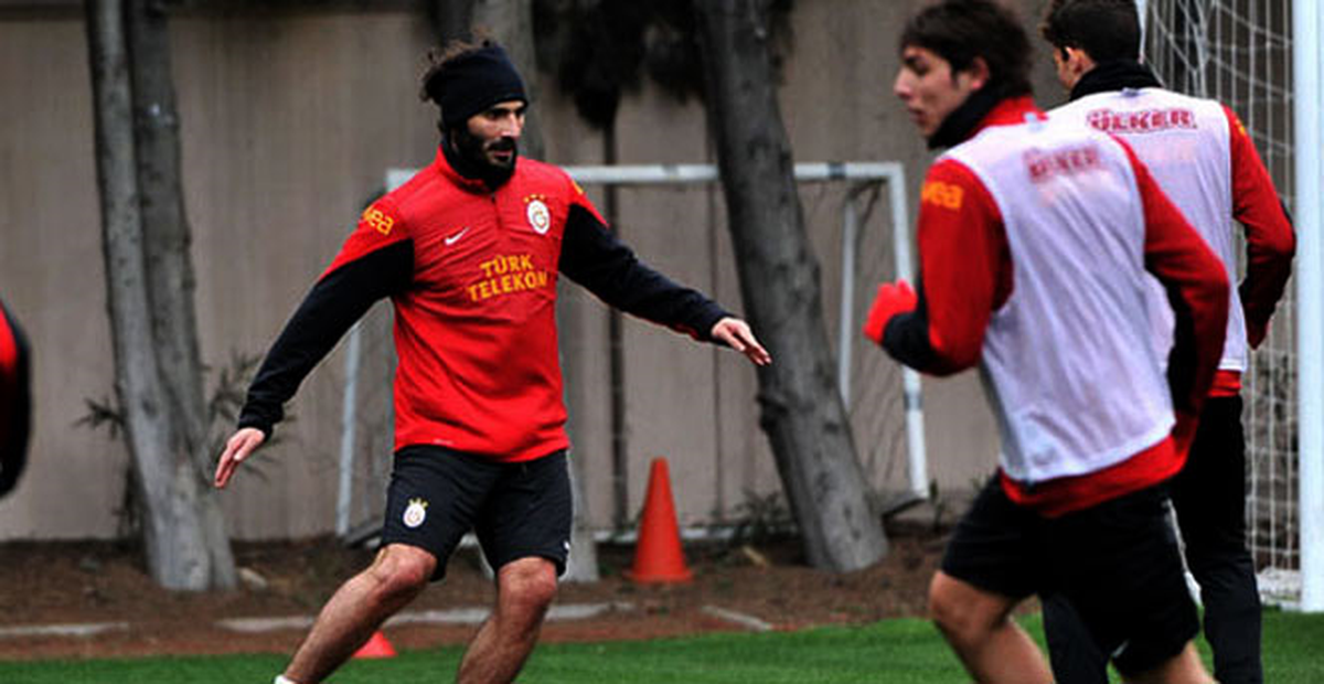 Galatasaray\'da Hamit Altıntop Takımla Birlikte Çalıştı