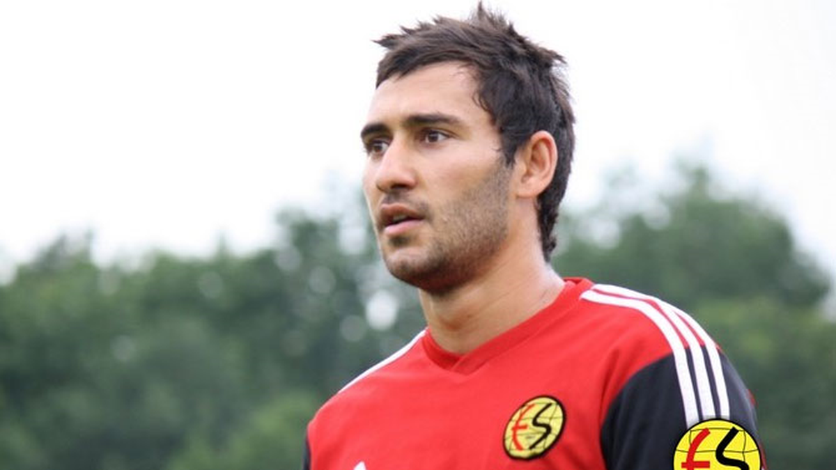 Galatasaray, Veysel Sarı\'yı Borsaya Bildirdi