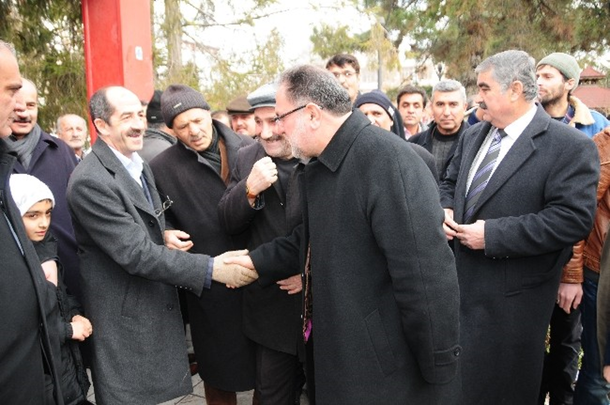 Gülaçar\'a Sevgi Gösterisi