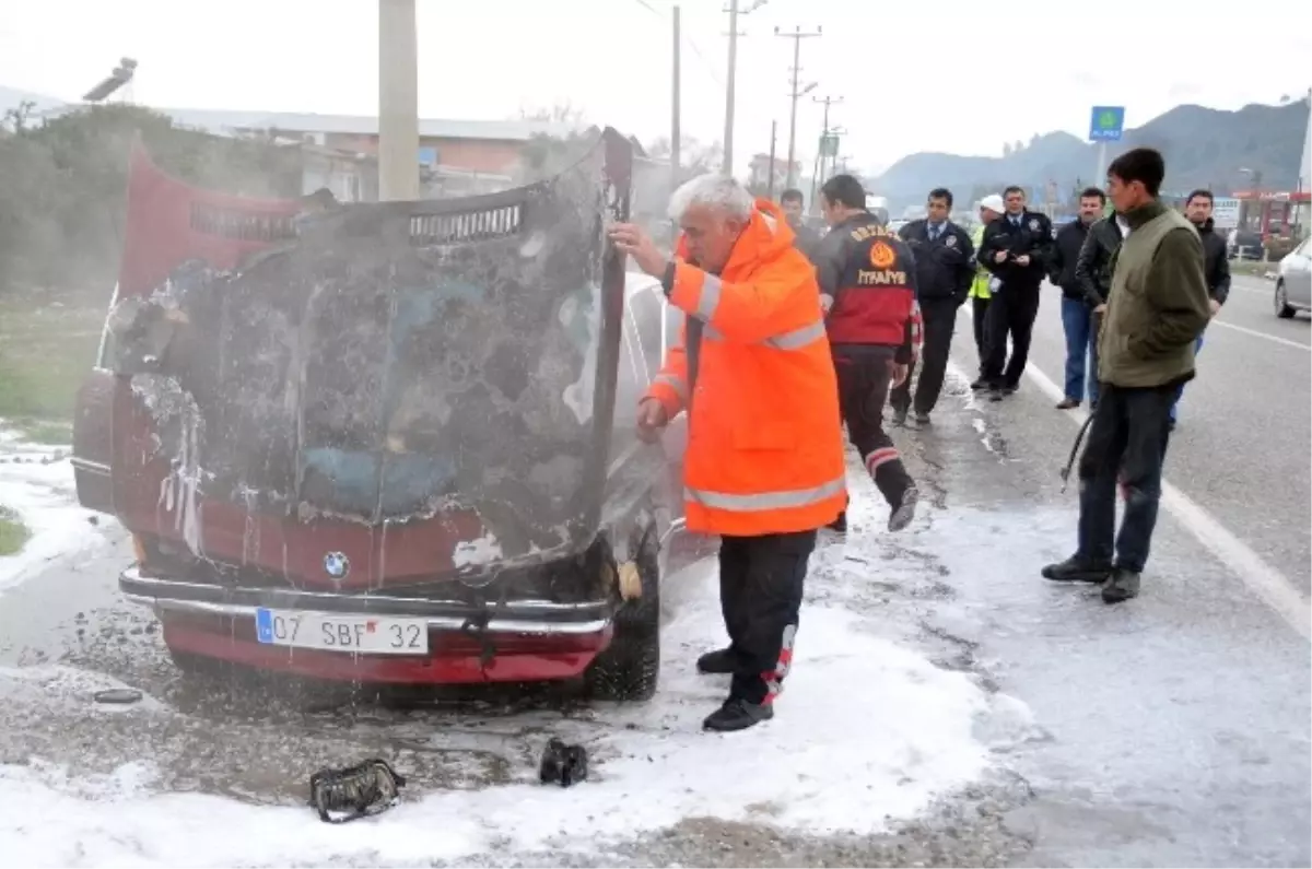 Hareket Halindeki Araç Yandı