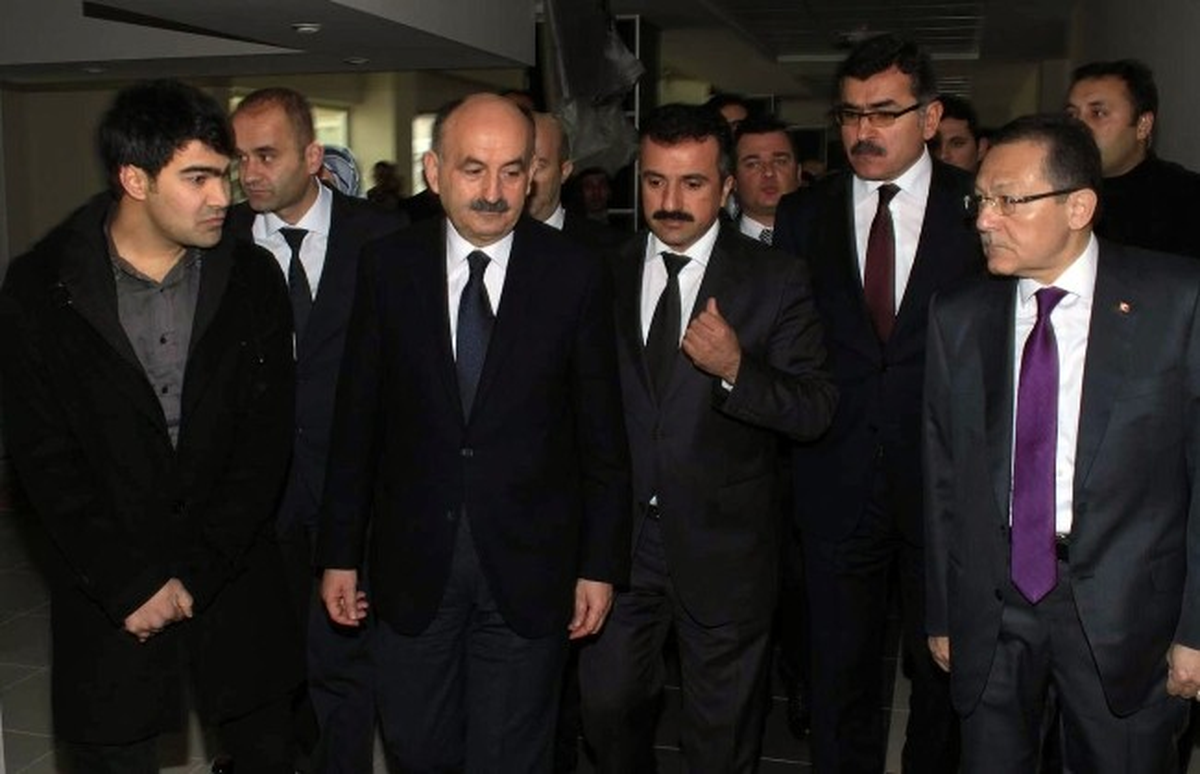 Müezzinoğlu: "Milli İrade Hırsızlarına Meydanı Boş Bırakmayacağız"