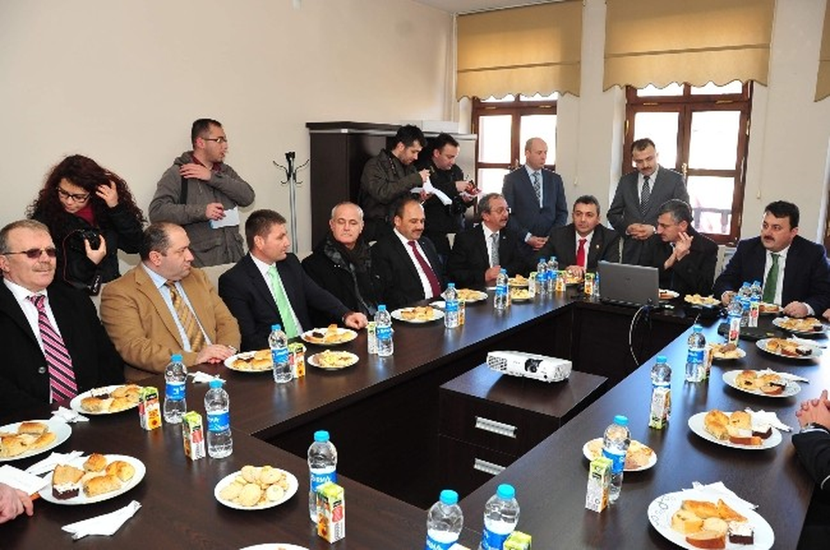 Sağlık Bakanlığı Kastamonu\'ya 6 Ambulans Gönderdi