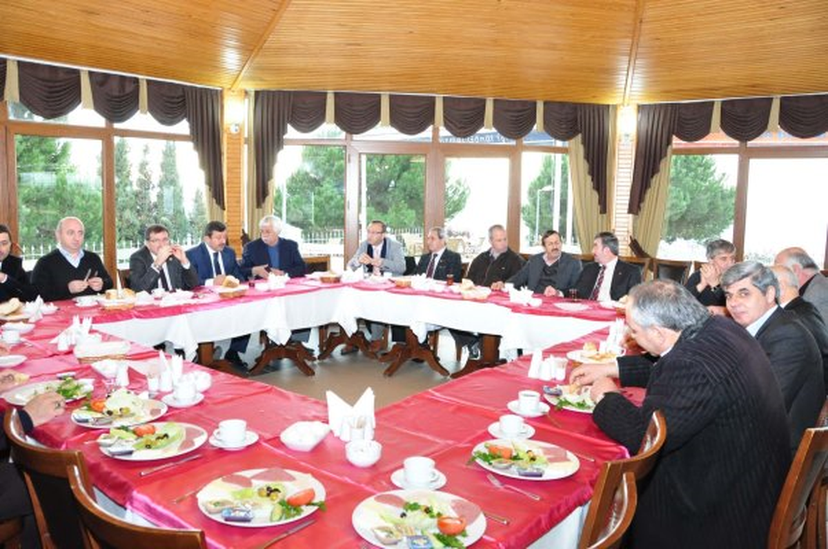 Şeker Darıca\'da Gizli Güçleri Deşifre Etti