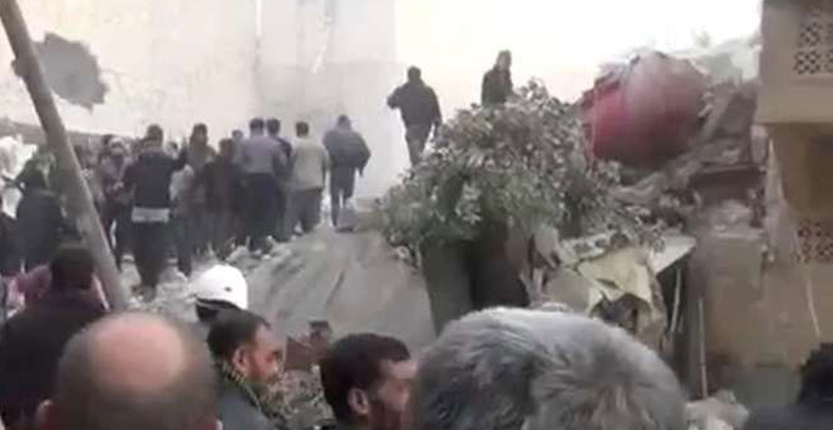 Suriye\'de Roketin Cepheye Düşme Anı Kameralarda