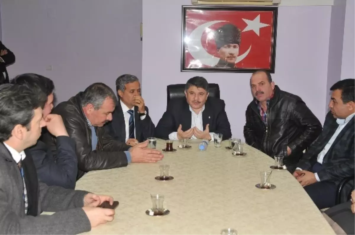 Tanrıverdi Turgutlu\'da Kapı Kapı Dolaştı