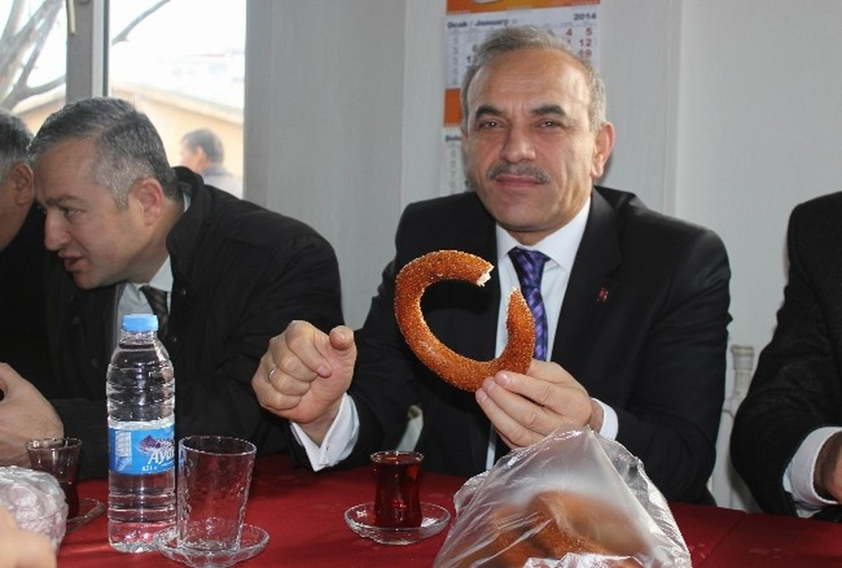 Tekintaş, İl Özel İdaresi İşçileriyle Kahvaltıda Buluştu