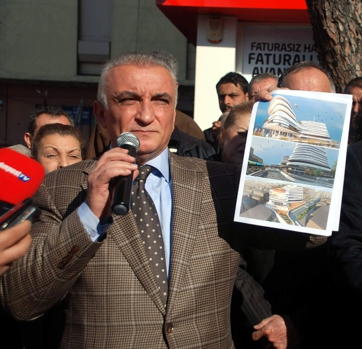 Uzunırmak Belediyenin Projesini Eleştirip, Kendi Alternatifini Sundu