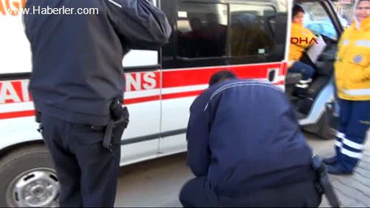 17 Katlı İş Merkezinin Çatısından Atlamak İstedi