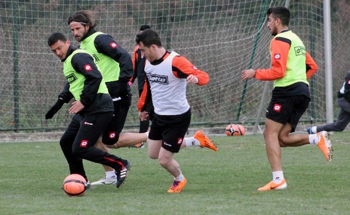 Adanaspor, İstanbul Büyükşehir Belediyespor Maçı Hazırlıklarına Başladı