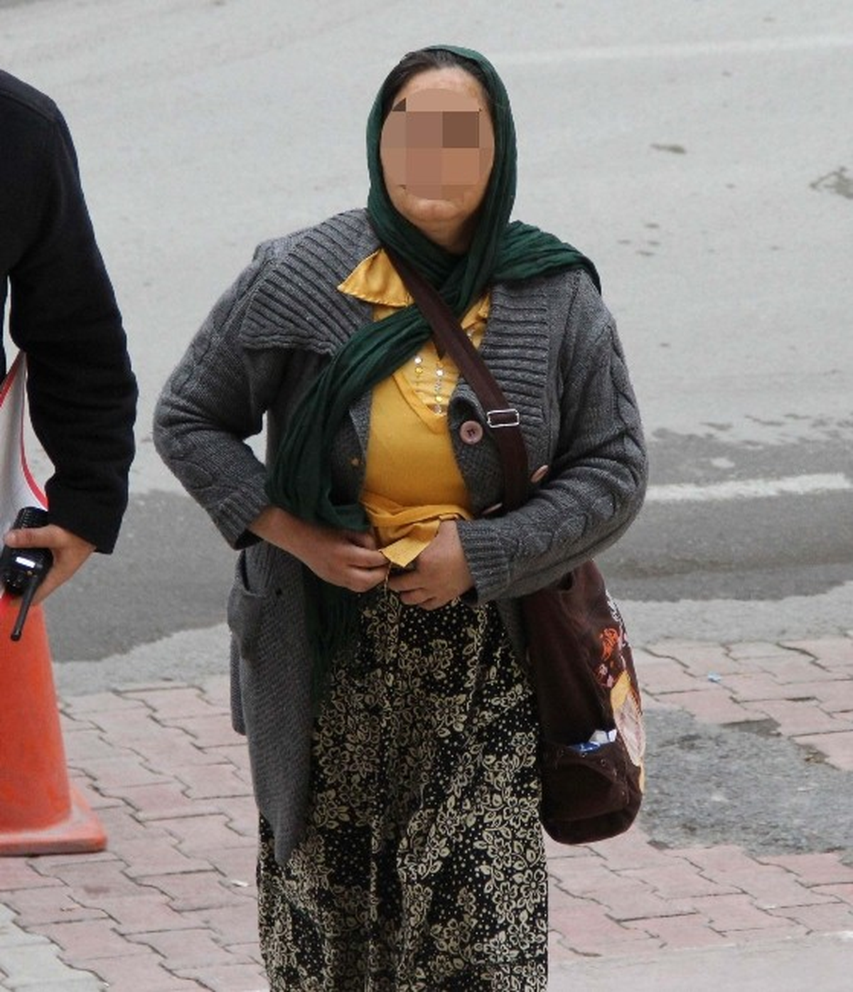 Adliyede Gözaltına Alınan Kadın Ağladı