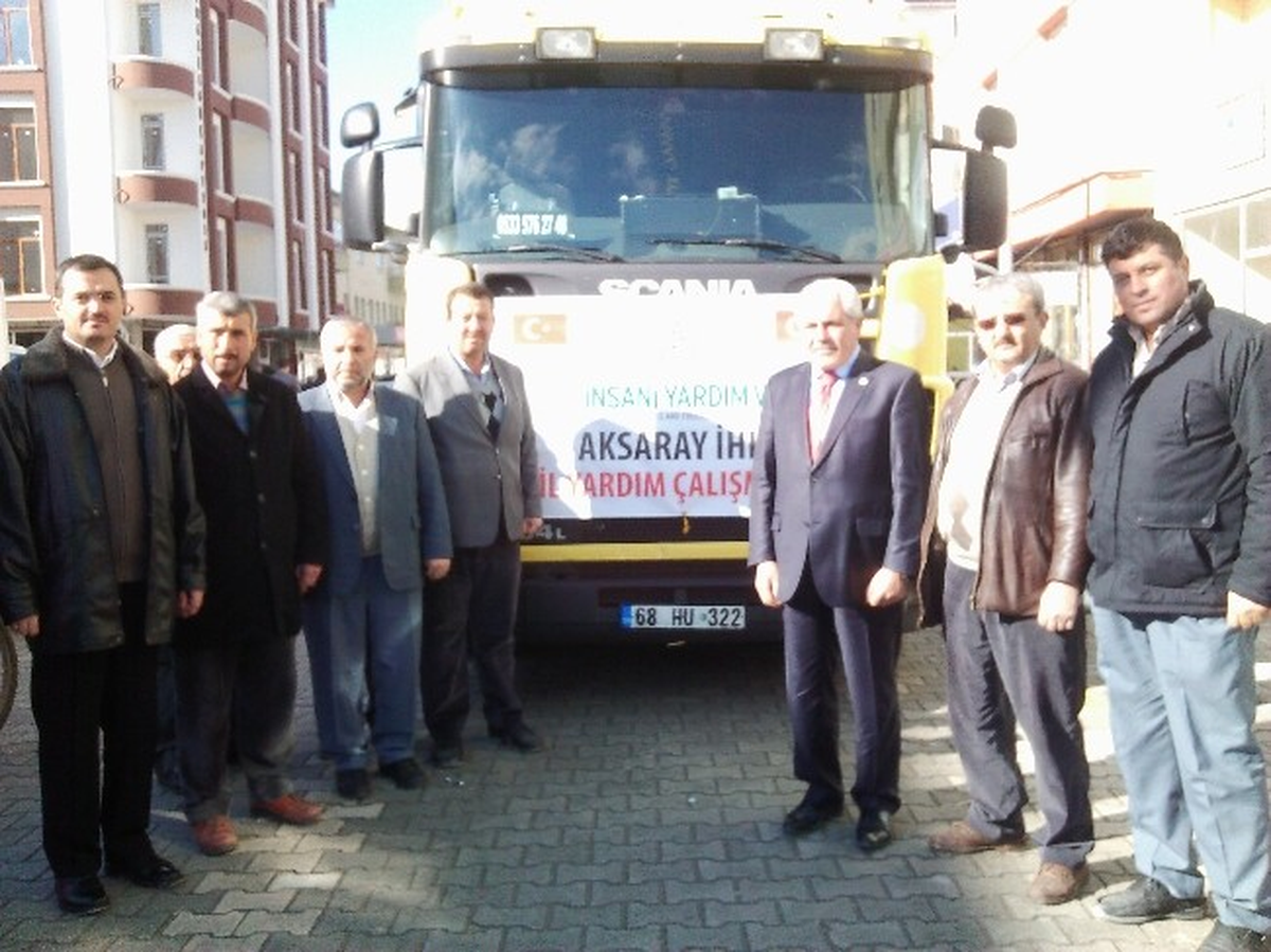 Aksaray\'dan Suriye\'ye 3 Tır Yardım Daha