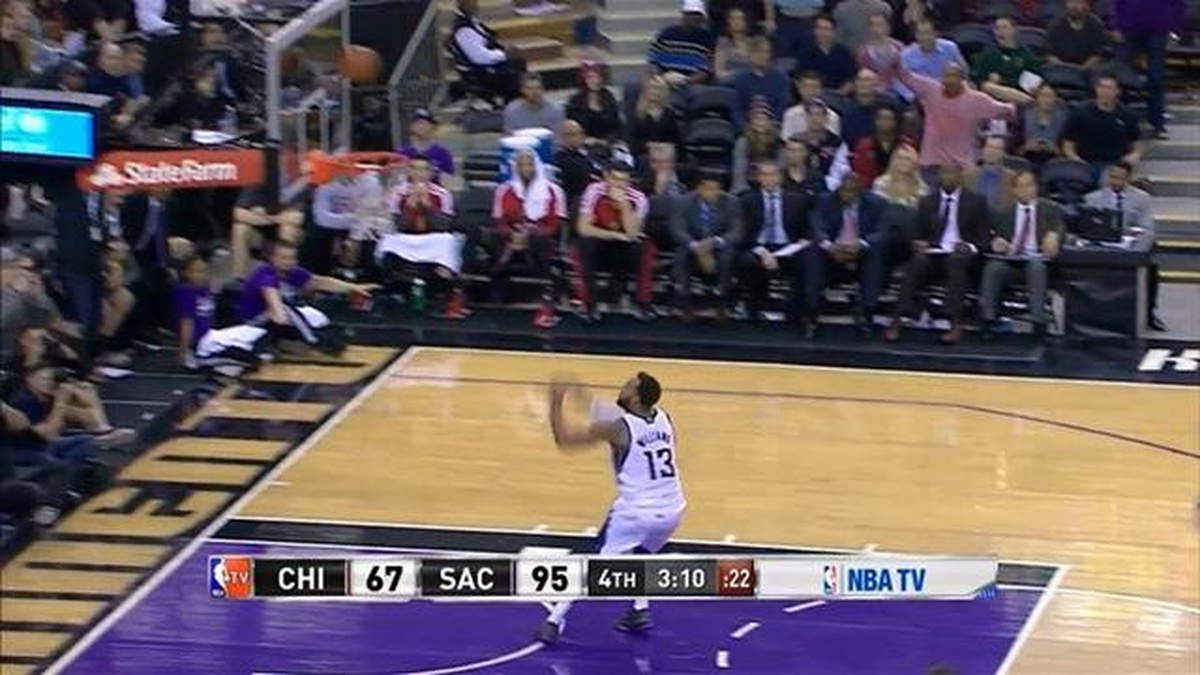 Alley-oop\'a Giderken Eldeki Basketten Olmak
