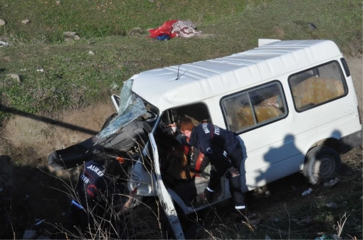 Balıkesir\'deki Trafik Kazasında Ölü Sayısı 2\'ye Yükseldi