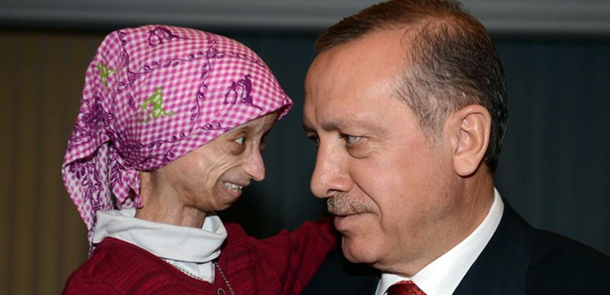 Başbakan Erdoğan Erken Yaşlanma Hastası Gamze\'yi Kabul Etti