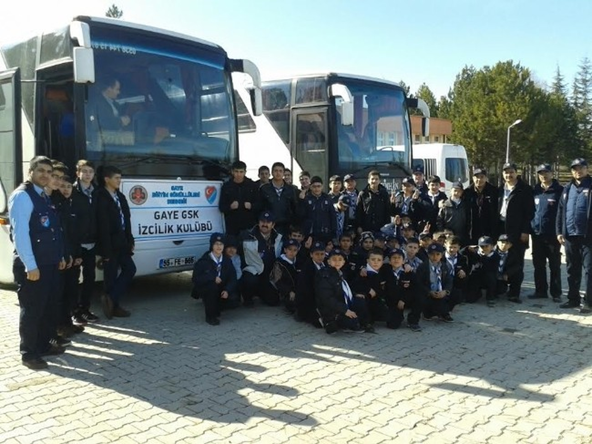 Beyşehir\'de İzciler Kampa Girdi