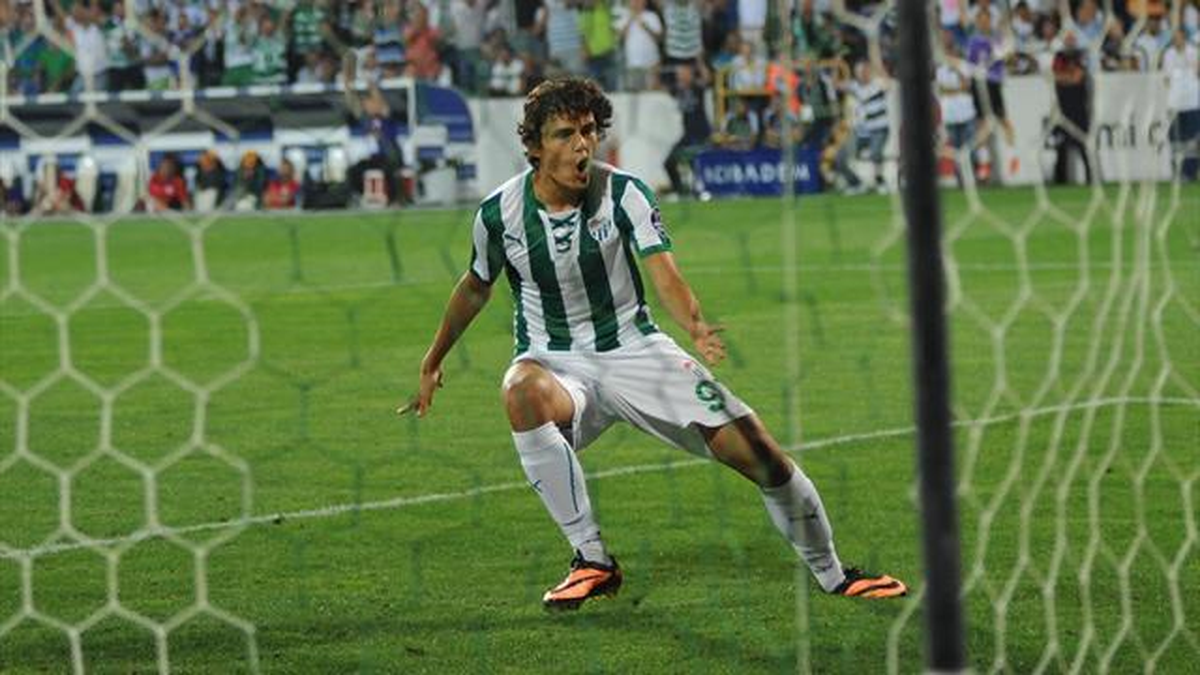 Bursaspor\'da Enes Ünal İdmandan Kovuldu mu? Açıklama Var
