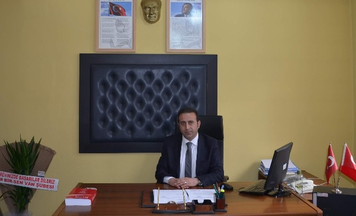 Çatak İlçe Milli Eğitim Müdürü Mehmet Yaman, Göreve Başladı