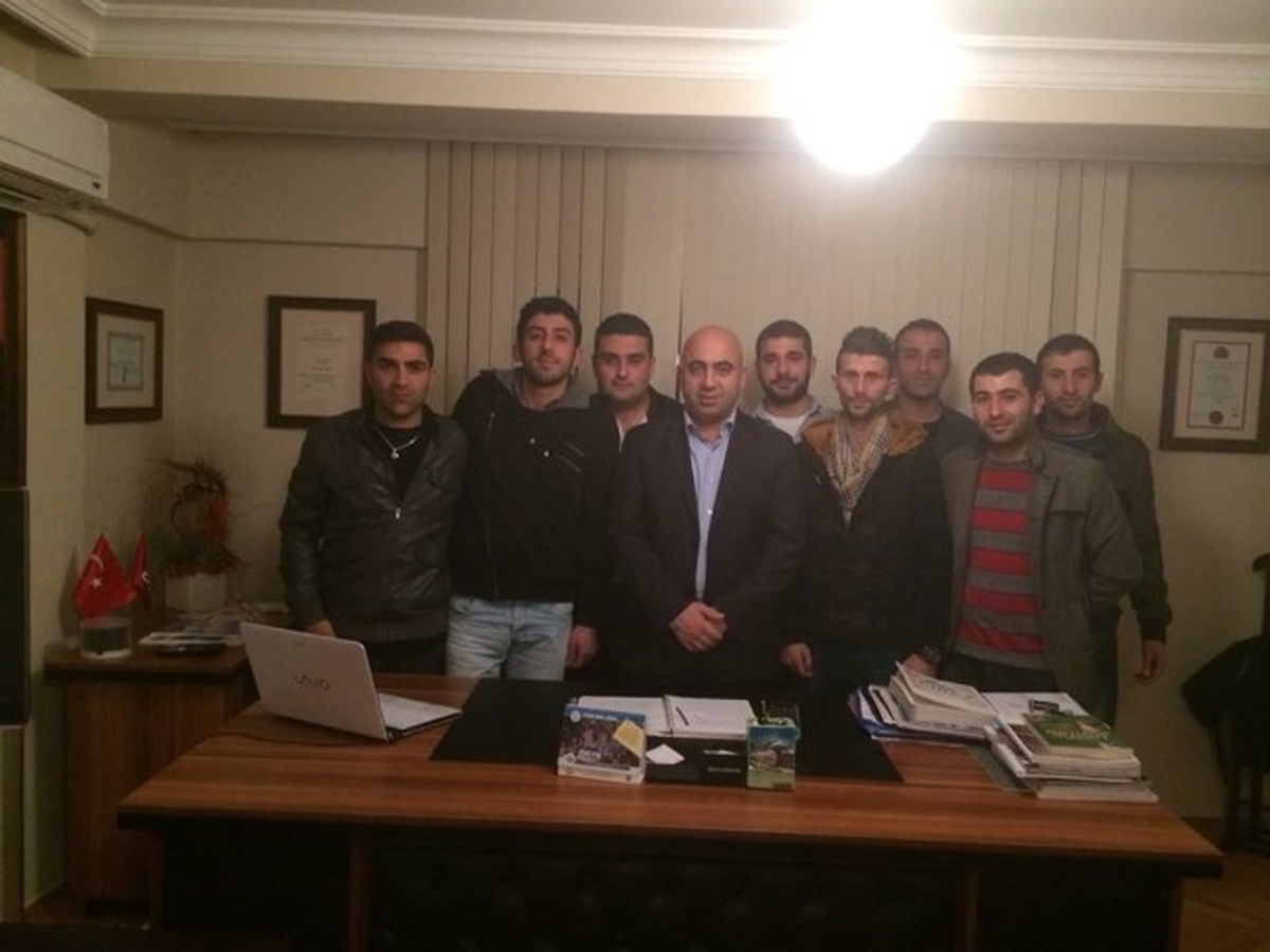 Chpli Öncel\'e Artvinli Gençler\'den Destek