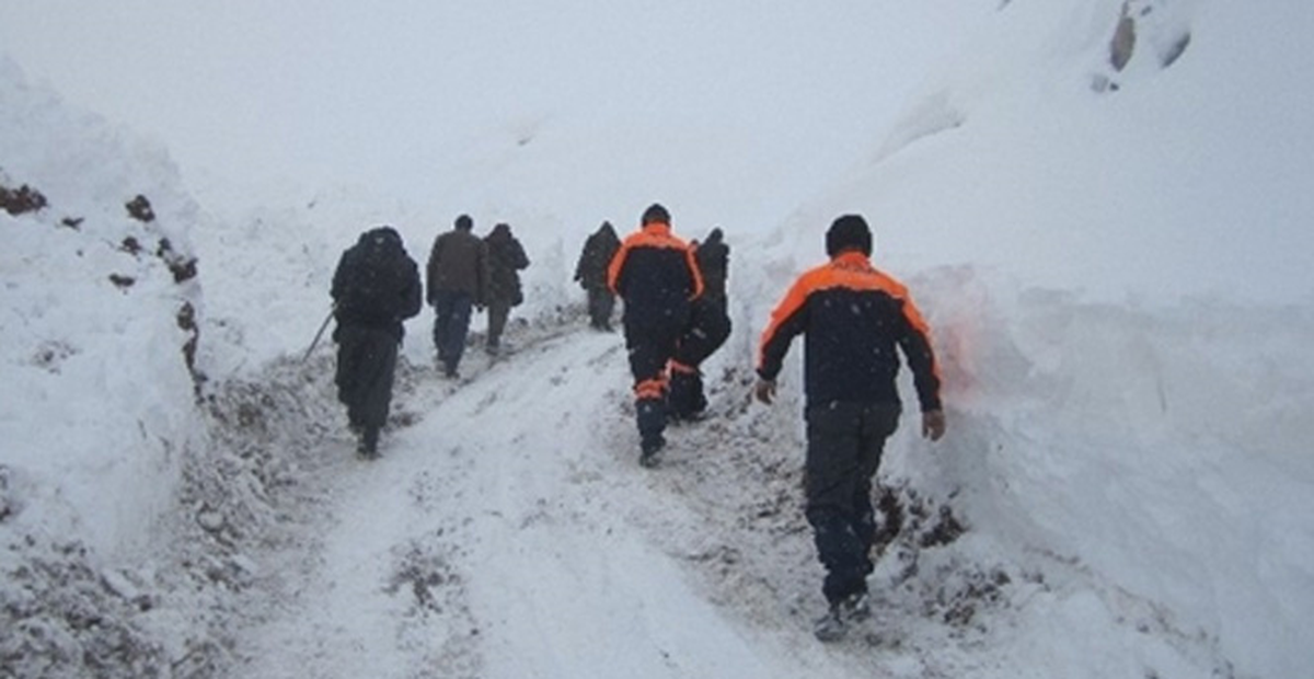 Çığ Altında Kalan 4 İranlıyı Arama Çalışmaları Sürüyor