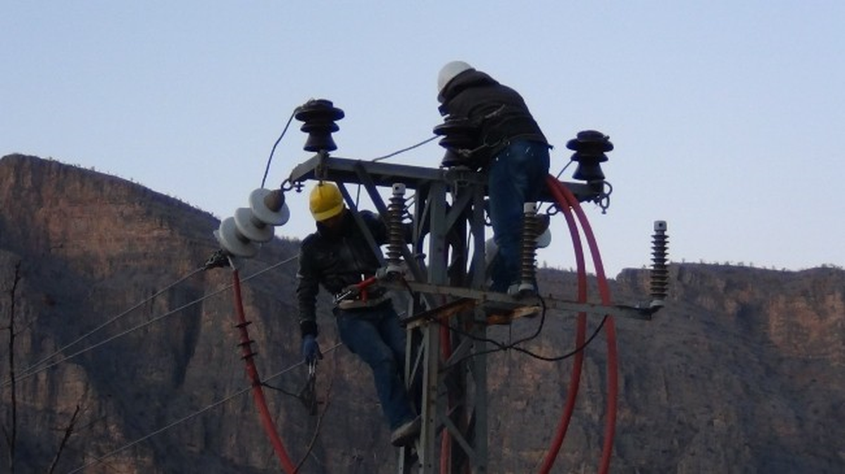 Çukurca\'da Elektrik Protestosu