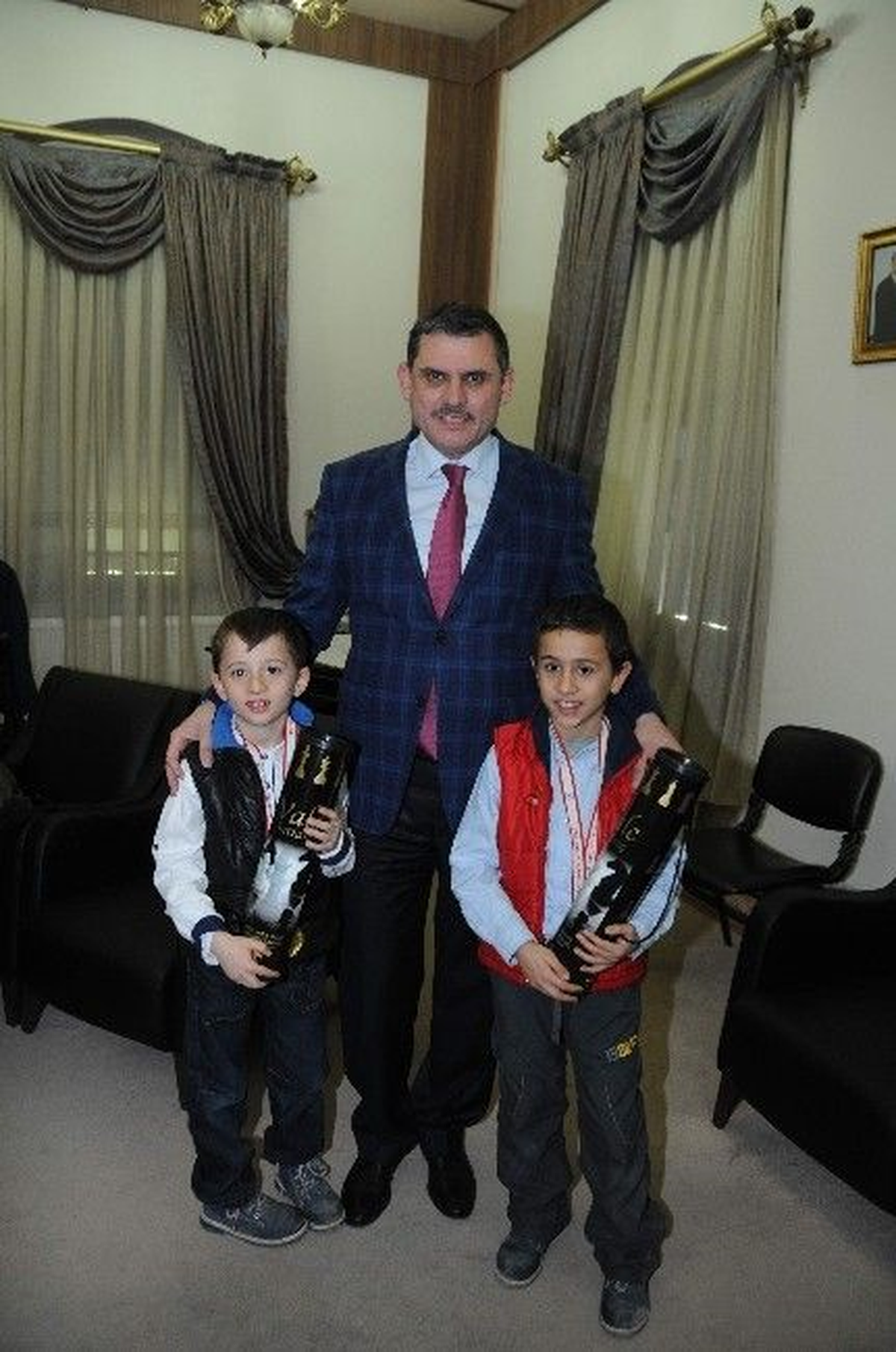 Dernek Yöneticilerinden Başkan İkiz\'e Ziyaret