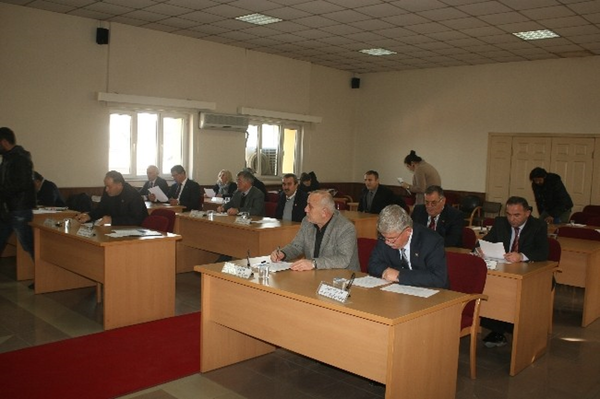 Düzce\'de Yol Kenarındaki Binalar Ruhsatlandırılacak