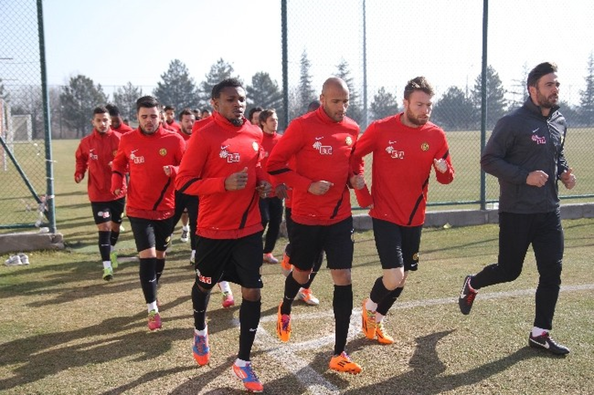 Eskişehir Ekibi Akhisar Deplasmanına Moralli Gidiyor
