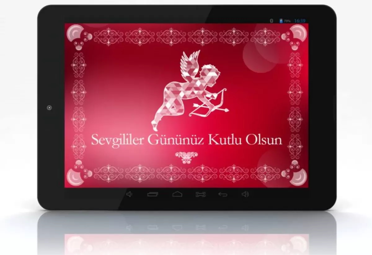 Ezcool'dan Tekno Aşıklara!