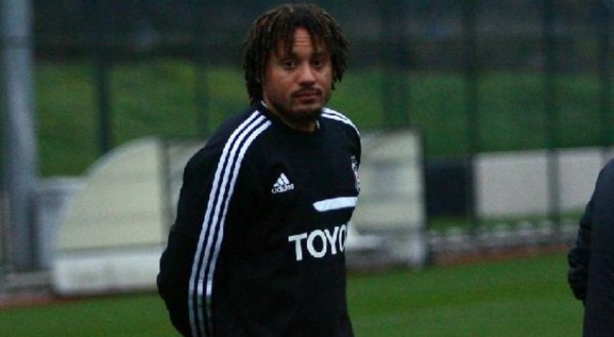 Jones: "Gençlere Sahada Savaşma Konusunda Liderlik Yapacağız"