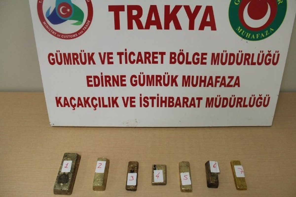Kapıkule\'de Bir Otobüsün Motor Kapağında Altın Bulundu