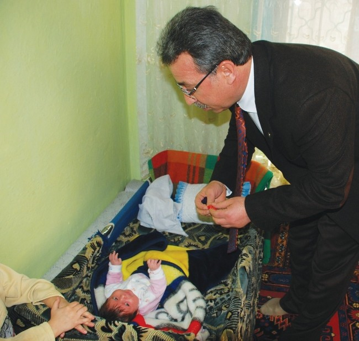Karatay'da Yeni Doğan Bebeklere 'Hoşgeldin' Plaketi