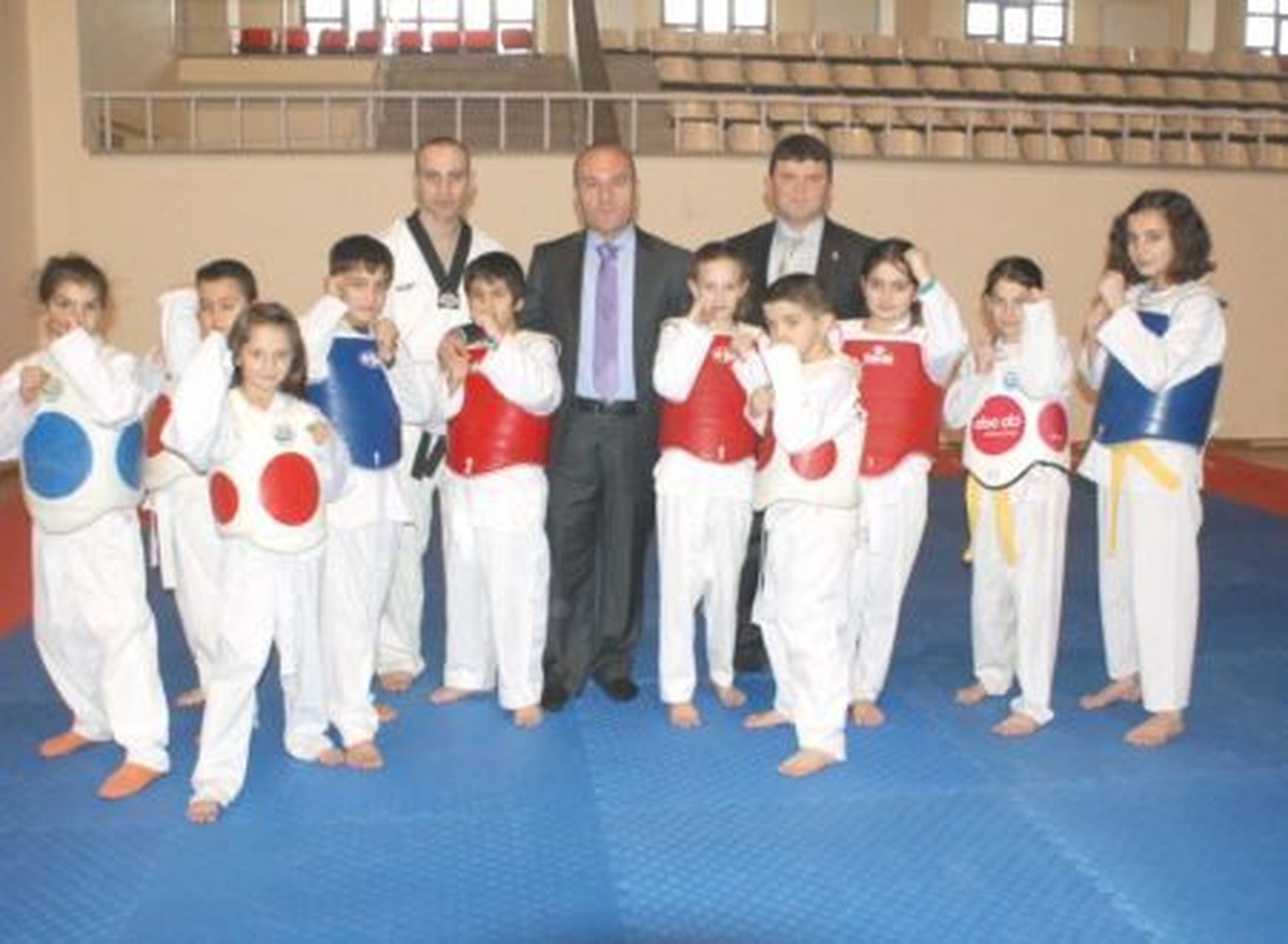 Kaymakam Kaşıkçı\'dan Sporculara Ziyaret