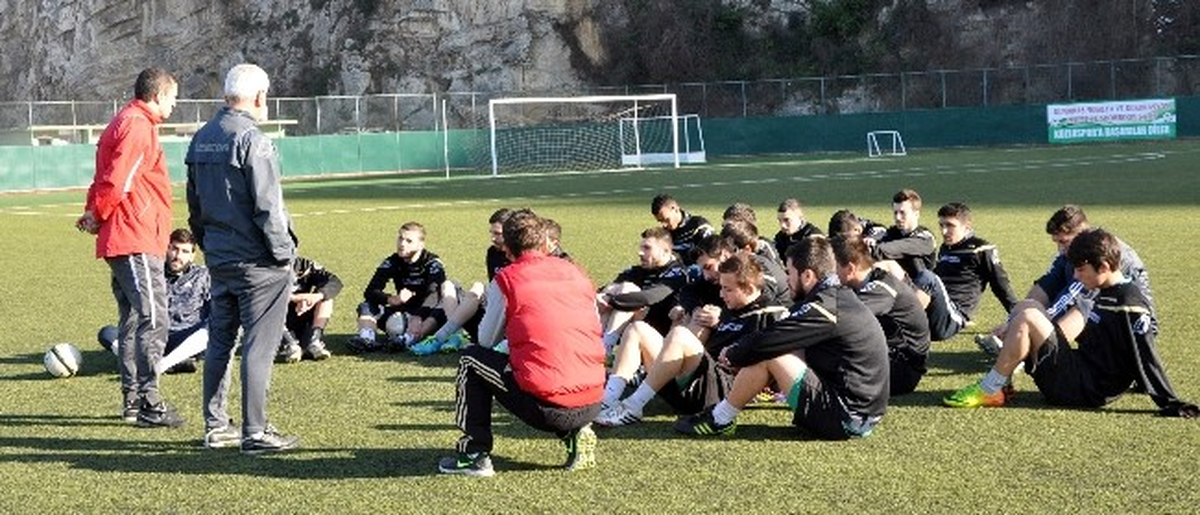 Kozlu Belediyespor, Çayırovaspor Maçı Hazırlıklarına Başladı