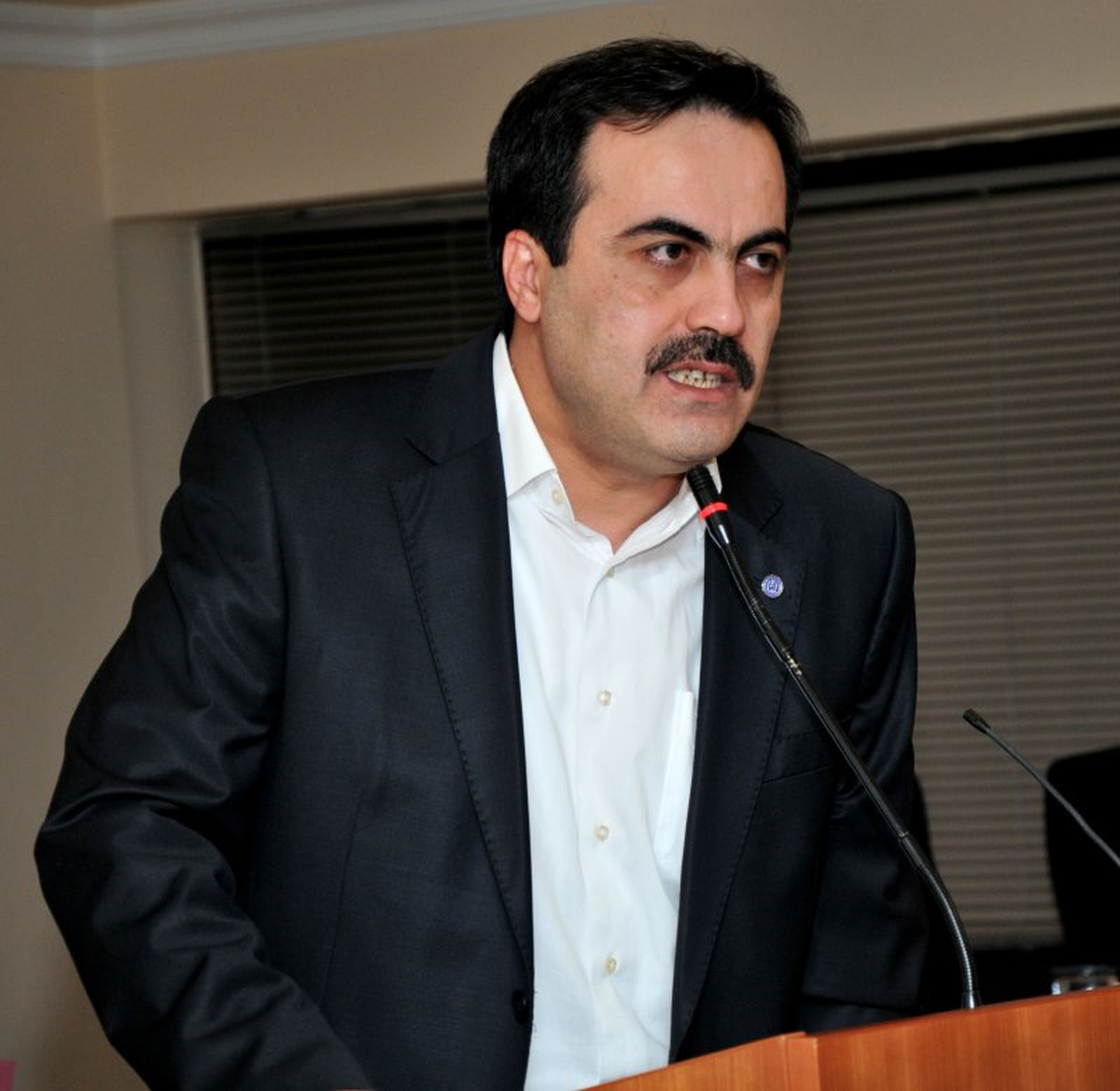 "Faiz Artışının Zararlarını Orta ve Uzun Vadede Göreceğiz"