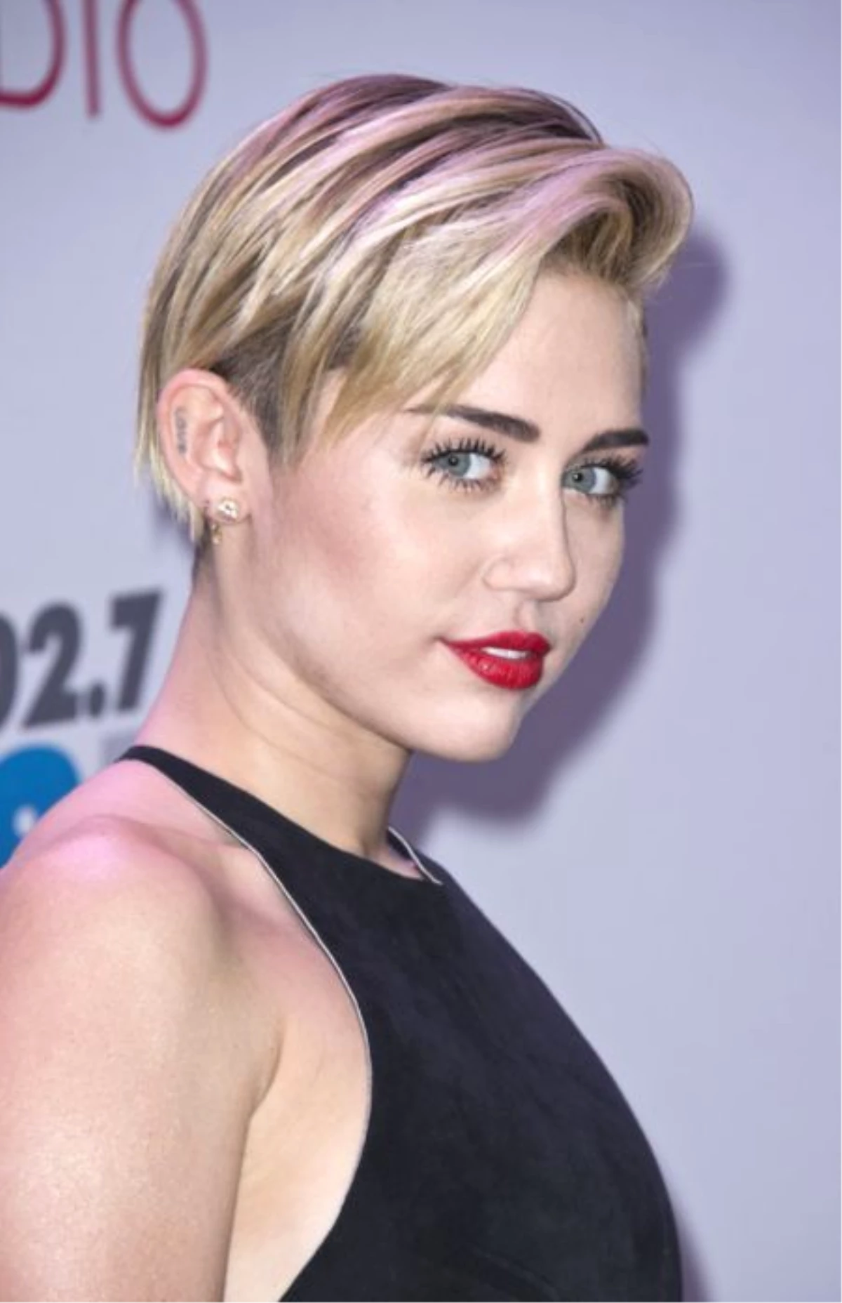 Miley\'den Türk Fotoğrafçıya Çok Özel Pozlar