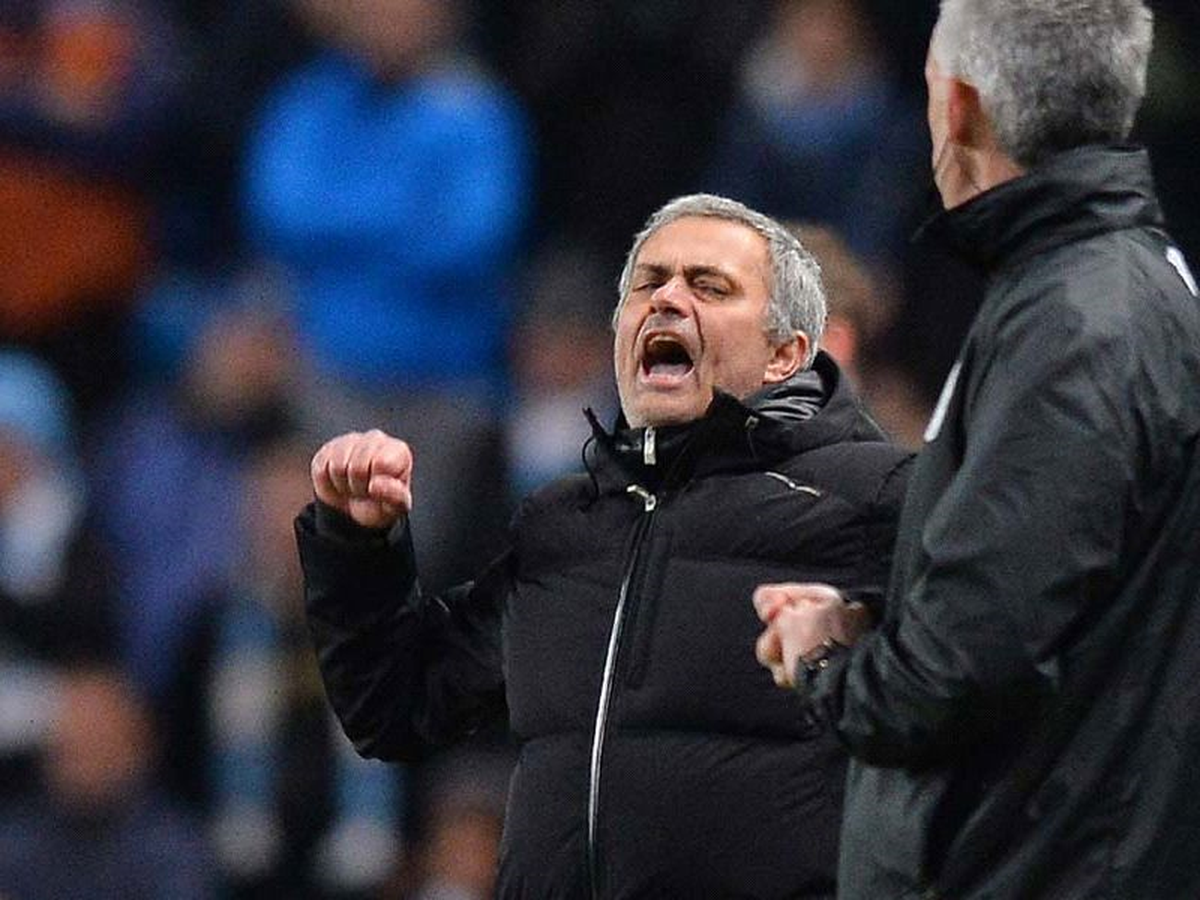 Mourinho Yine Yaptı Yapacağını...