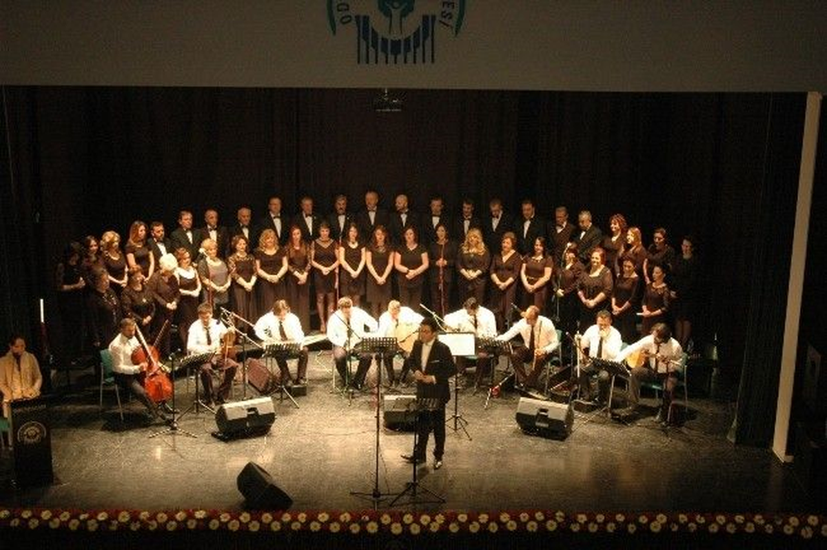 Odunpazarı\'nda Türk Sanat Müziği Konseri