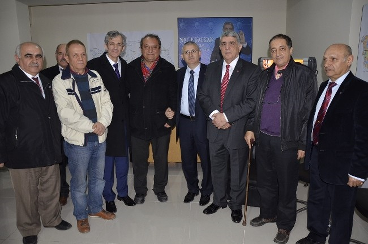 Sanayicilerden AK Parti Karabağlar Adayı Kalkan\'a Destek