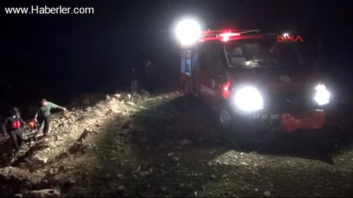 Şarampole Yuvarlanan Araçta 2 Kız Kardeş Öldü
