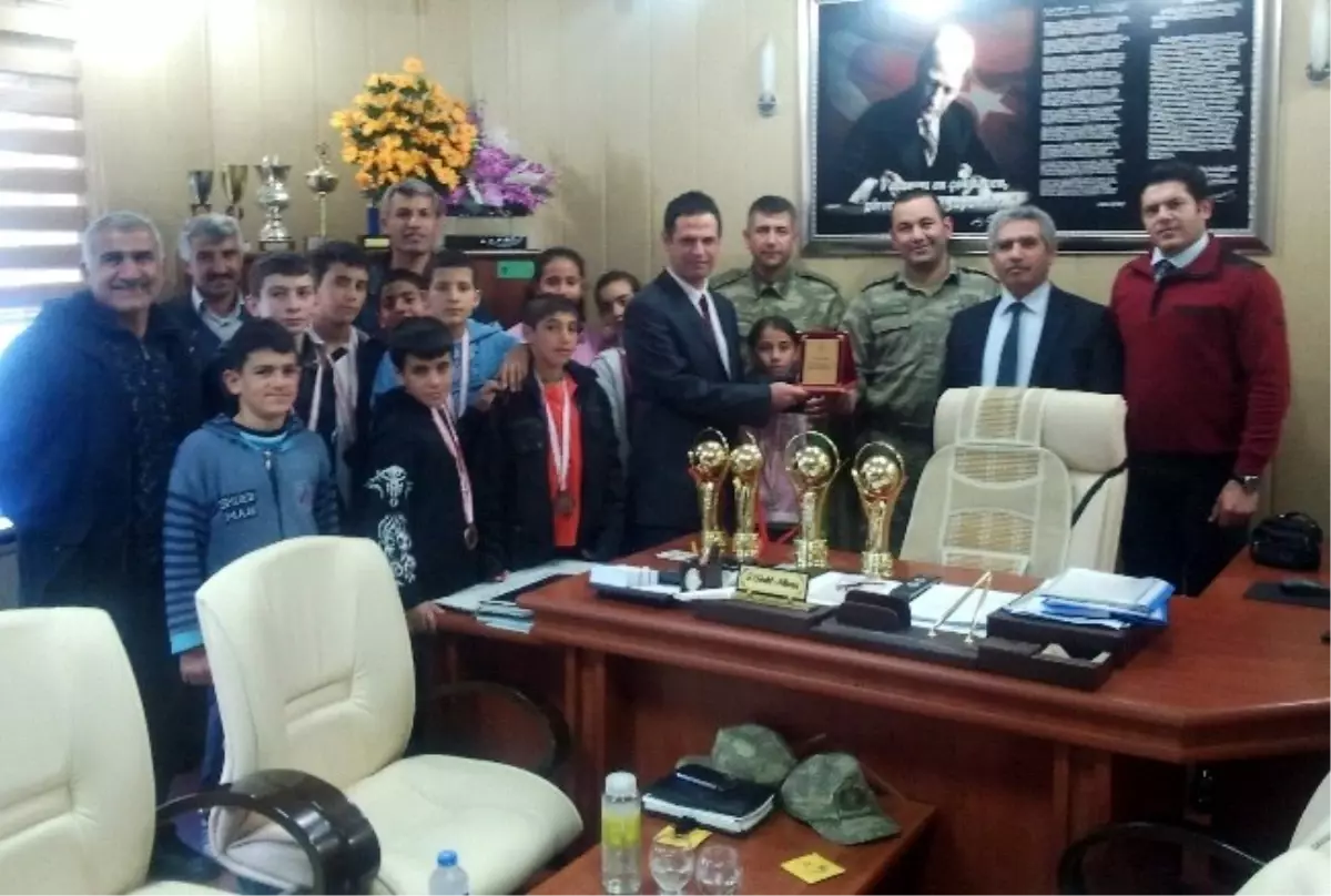 Sporcu Öğrencilerden Alkayış'a Ziyaret